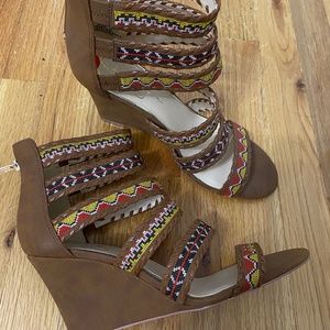 Brand New Unique Strapped Zipper Back Sandals